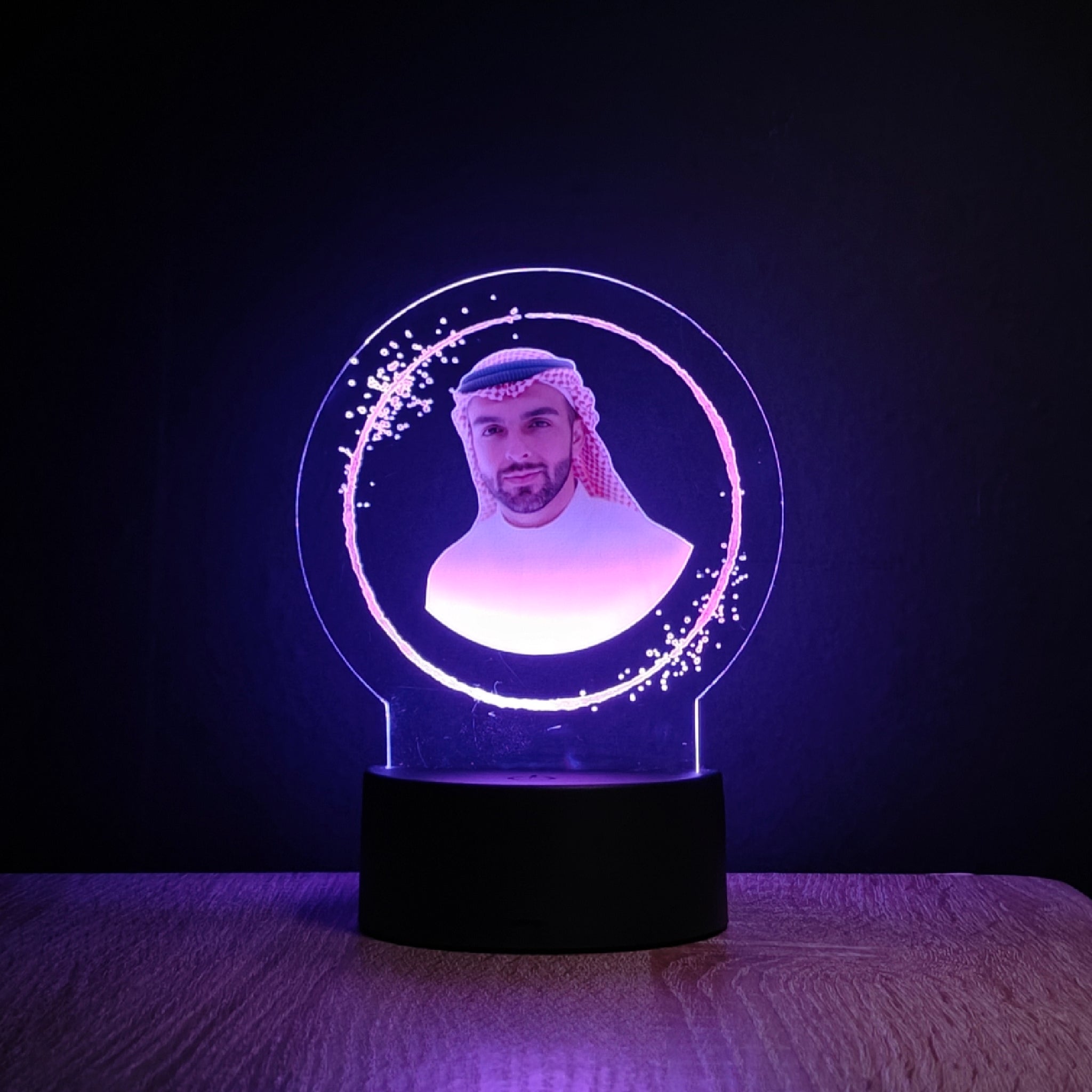 هديه له بصورته